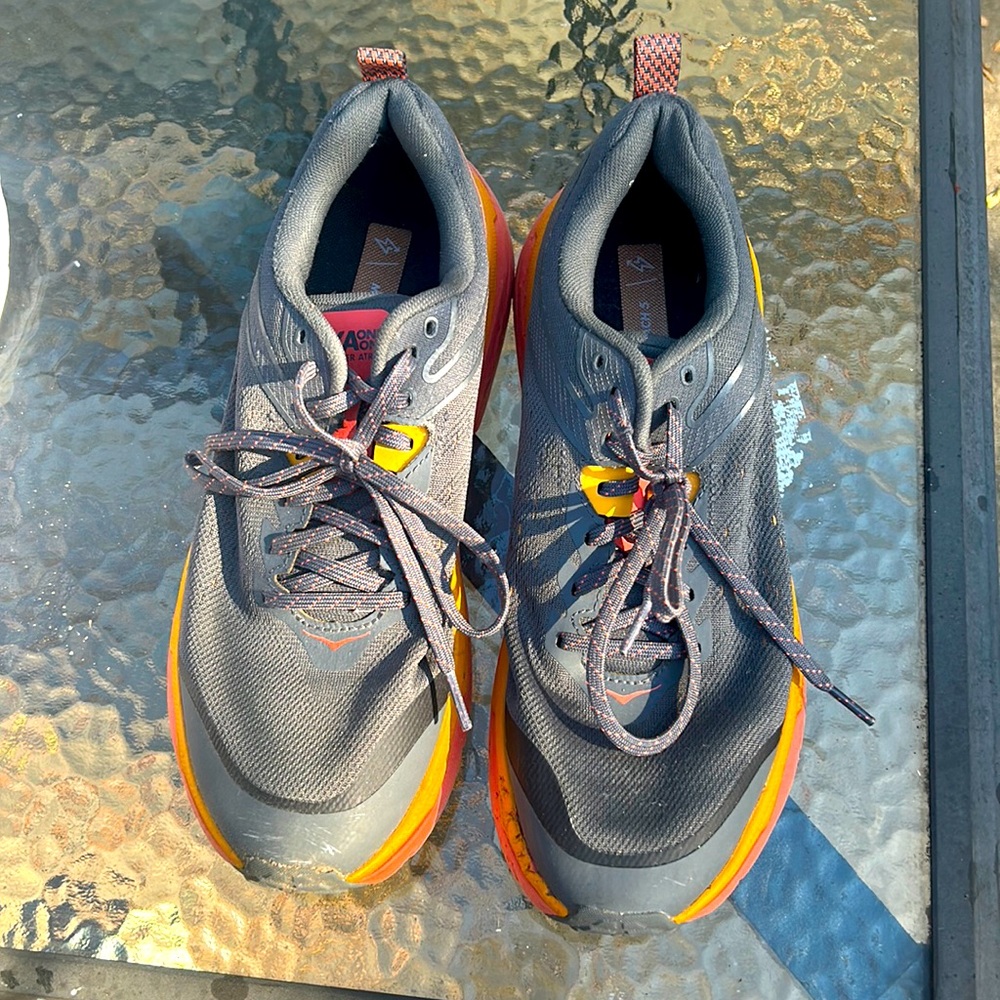 HOKA CHALLENGER ATR 6